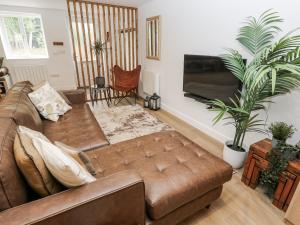 Canal View Apartment