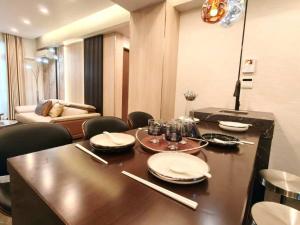 A1 Shinjuku JR St 8 mins 4 bedrooms and 1 living room 2bathrooms 2toilets Max 12P Direct to Shinjuku Ueno Ginza Shibuya Ikebukuro Yoyogi Shinagawa 新宿区 高田马场车站8分钟 4室1厅2浴室2卫生间 最大12人