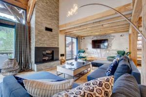 FERME COLLINE splendide 5 chambres au centre de Morzine 10 à 12 personnes