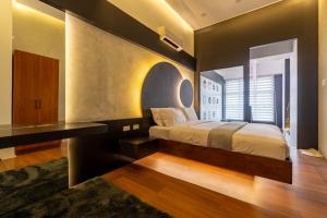 Stunning View Loft Type 1 BR in Circulo Verde near Bridgetowne, Eastwood Fast Wi-Fi