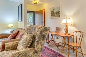 10 Mi to Show Low: Pinetop-Lakeside Family Cabin!