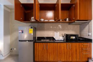 Stunning View Loft Type 1 BR in Circulo Verde near Bridgetowne, Eastwood Fast Wi-Fi