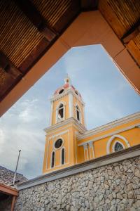 Central Park Luxurious Historical Home With Pool