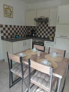 le club de la source