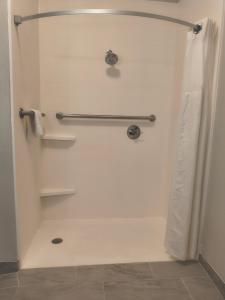 Holiday Inn Express Kenedy by IHG