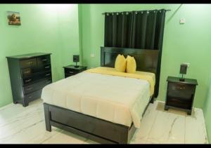 Apartment In Falmouth