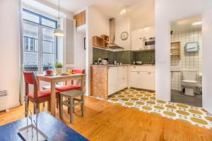 Alfama Light and Cozy, an Historic Lisbon Flat