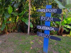 Casa Campestre con jacuzzi y quebrada