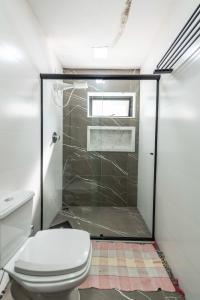 Casa dentro cond. Tenório à 50mts pé areia, térrea, ar cond split, área gourmet, cervejeira