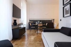 ComeCasa Sforza Chic Stay -10 Min Walk from DUOMO