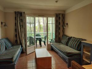 Ravissant Appartement 32m2 dans les pins, Golf de Lacanau-océan, accès piscine et piste cyclable, parking gratuit - 3hvězdičkové hotely ve městě Lacanau-Océan