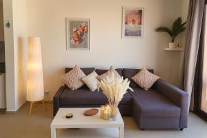 Duplex 1BR King Bed and1 Sofa Bed By the Pool