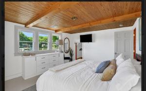 Charming Home on Esopus Creek