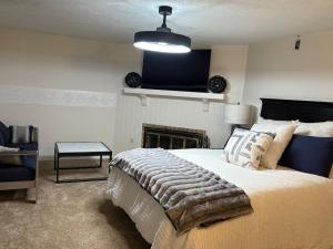 Private Basement Studio with Patio in Columbia, MD
