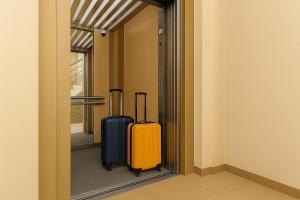 Mid Velvet Apartment, Free Parking, Self Check-in