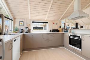 SJ285-Bjert-Kystvej-64-A