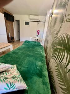 Bienvenidos a Riviera del sol, Apartamento moderno, al lado de la playa