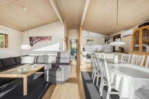 LL228-Humble-Slavaenget-21