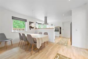 LL235-Tranekaer-Kronens-Have-13