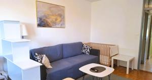 White Door Zagreb self check-in apartment with free public parking