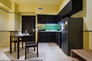 Aeon Towers Private Residential Apartments I Next to Abreeza Ayala Malls I Prime Location l Fast Wifi l Free Pool I Managed by Bleuspace