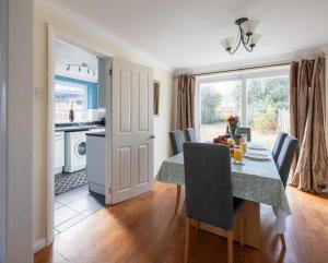 Contractor & Group-3Bedrooms- By Fab Accommodation