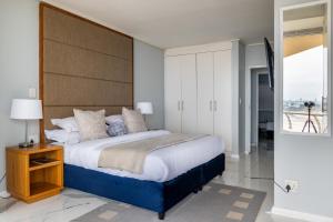 Lagoon Shoreline Penthouse