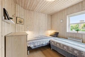 C11514-Hemmet-Tues-Drowt-4