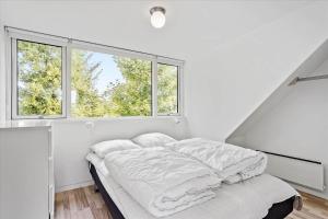 LL229-Humble-Engsvinget-8