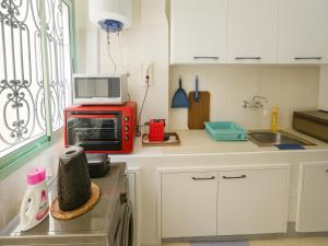 Bright 2-BR - Balcony & Parking - Fast Wi-Fi - Near Route de Casa