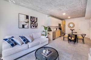 Modern Luxury Private at Miami by Unique Stays