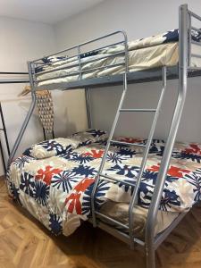 5 min a pie del centro parking free