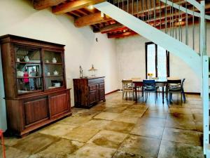 sunflowers dimora is a rustic villa a few steps from tourist destinations