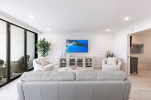 Lovely Marco Island Condo with Private Bay View