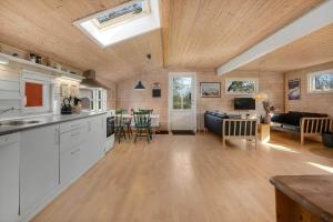 C11186-Hemmet-Horsfold-8