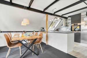 C11204-Hemmet-Bowleren-1