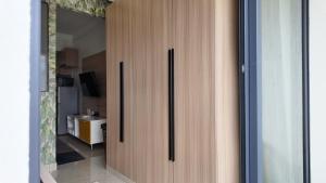 Ruaka convertible apartment with a pool