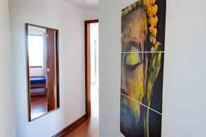 CHARMOSO seu apto a apenas 300 mts da rua mais turistica de ubatuba