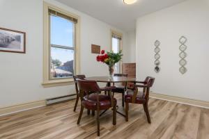 Capitol View Retreat - 3F Fast Wi-Fi Cozy