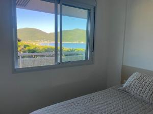 Apt Pé na Areia Floripa - Praia dos Açores - Churrasqueira na Varanda e Piscina