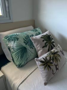 Apt Pé na Areia Floripa - Praia dos Açores - Churrasqueira na Varanda e Piscina