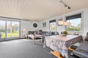 C11097-Hemmet-Horsfold-58