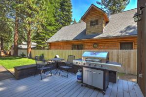 TaHaus Hot Tub Pool Table Dog Friendly