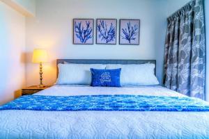 643- Beachfront Condo- Ilikai Collection 11- Sleeps 6.