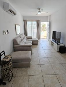 Peaceful Apartment with Double Bed - Oak Breeze