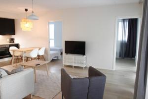 Central and Spacious Apartment for 4 with Sauna