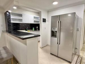 Poblado Gem Walk to Provenza and Steps to Cafes