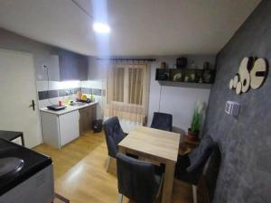 Vikendica Stari Grad