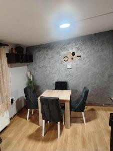 Vikendica Stari Grad