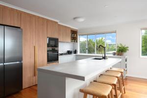 Rainbow Beach House - Rainbow Beach. Pool. Wifi. Views.